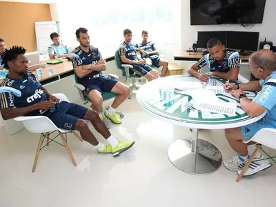 Sem Luan, Palmeiras viaja a Itu para pré-temporada com 35 jogadores