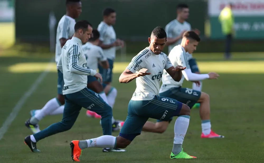 Com confiança da torcida, Borja espera nova chance para emplacar no Palmeiras