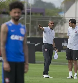 De novo titular, Cristian afirma que é capaz de render mais no Corinthians