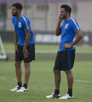 Com defesa irregular, Corinthians terá oitava dupla diferente em 23 jogos