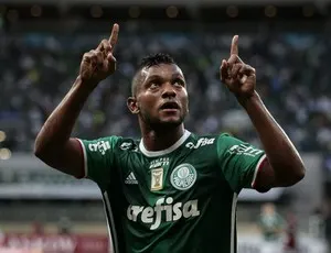 Sem atacante Borja, Palmeiras faz último treino aberto antes do clássico