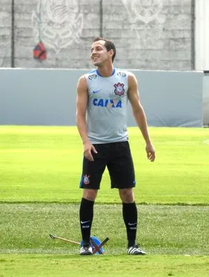 Rachão, risos e luta improvisada: o último treino do Corinthians em 2016