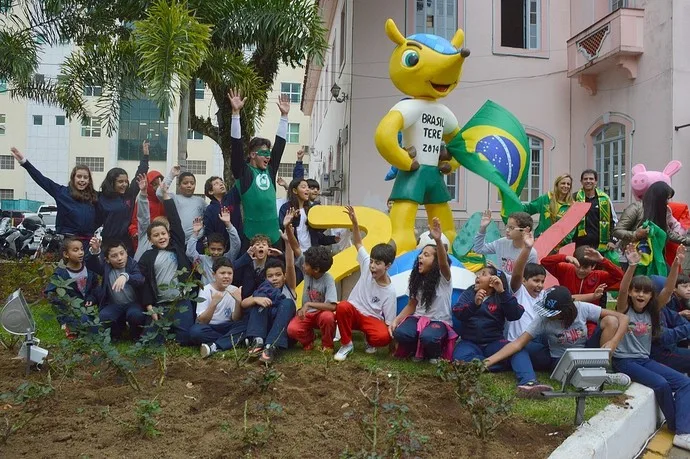 [COPA 2014] Após vandalismo, Teresópolis vai receber nova réplica da taça da Copa