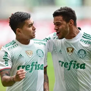 Cleiton Xavier e Dudu garçons do Palmeiras comemoram parceria