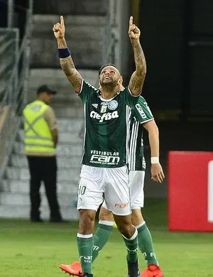 Felipe Melo se vê ídolo no Verdão e diz ter sofrido ameaças após provocação