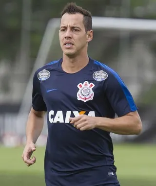 Rodriguinho esquece Fener, mas não garante renovação com Corinthians