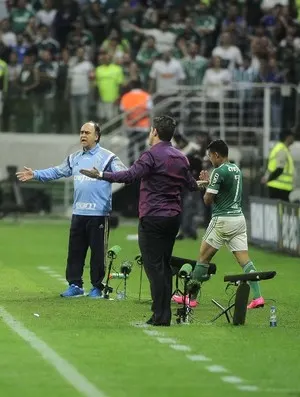 Comentaristas apontam arbitragem ruim em Palmeiras x Inter: 'Unânime'