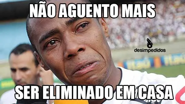 Eliminação do Corinthians é alvo de zoeira na web. Nem a Arena se livrou dos memes