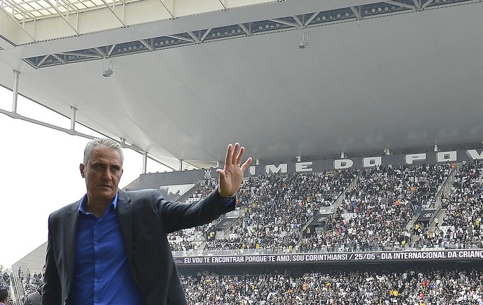 Tite admite incômodo com jejum e celebra vitória: 