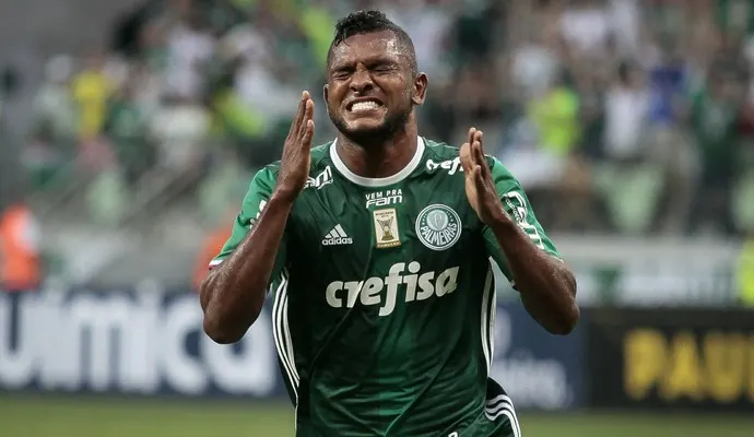 Palmeiras de Valentim teve mais posse bola e erros defensivos