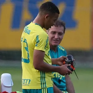 Para confronto contra o Flamengo Cuca relaciona Gabriel Jesus