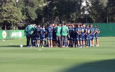 Saída de Gareca abre espaço para 