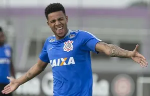 Fora da Copa do Brasil, Gustavo terá carga extra de treinos no Corinthians