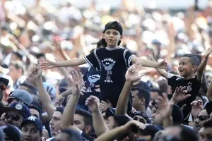 Corinthians lança projeto para ter sua própria rede de lanchonetes fast food