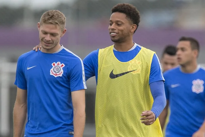 Falcão diz que André e Marlone ainda precisam se adaptar ao Corinthians