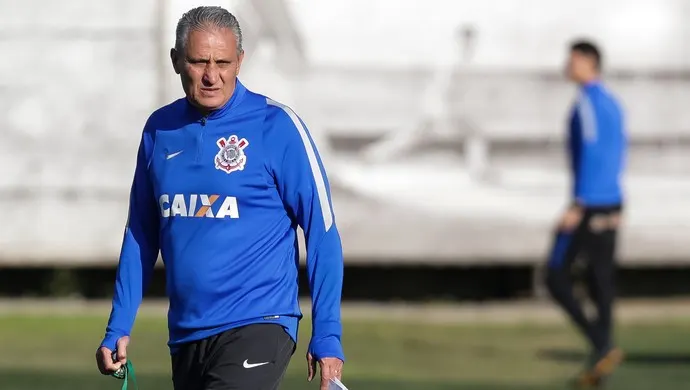 Salário da comissão técnica atrasa acerto de Tite com a CBF, diz repórter