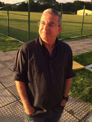 Vice-presidente do Sport garante que Oswaldo não sai para o Corinthians