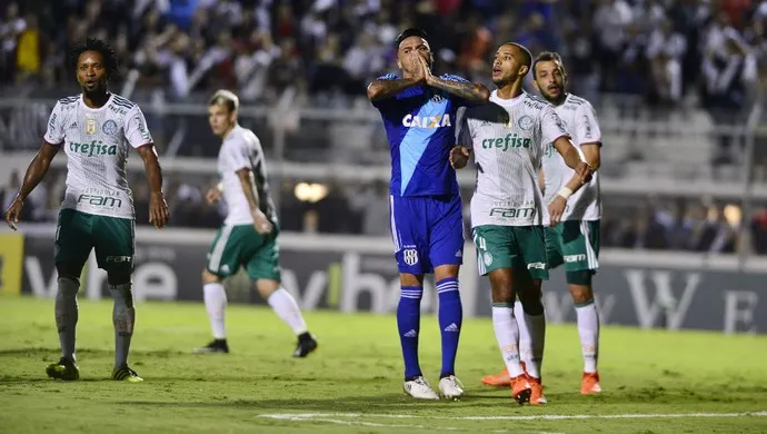 Atuações do Palmeiras: Hyoran estreia bem, mas defesa vacila em Campinas
