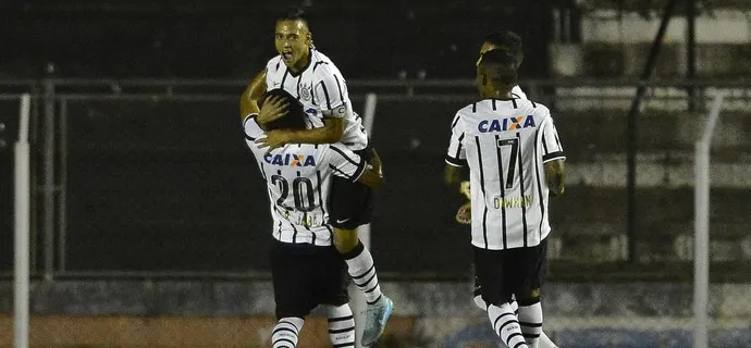 Em sua arena, Corinthians recebe o Cruzeiro pela semifinal da Copinha