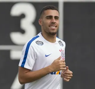 Gabriel admite pressão, mas diz que líder Corinthians está com 