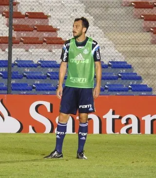 Dracena pede Palmeiras atrás da bola 