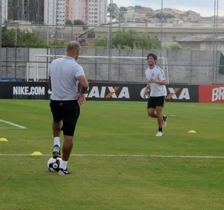 Pato treina em dois períodos e se diz pronto para 