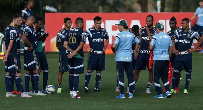 EXCLUSIVO: Com o final da temporada, Palmeira deve se livrar de alguns jogadores - Por Raony Coronado