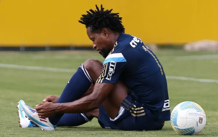 Após tropeços, Zé Roberto defende o Palmeiras: 'Não perdemos no ano'