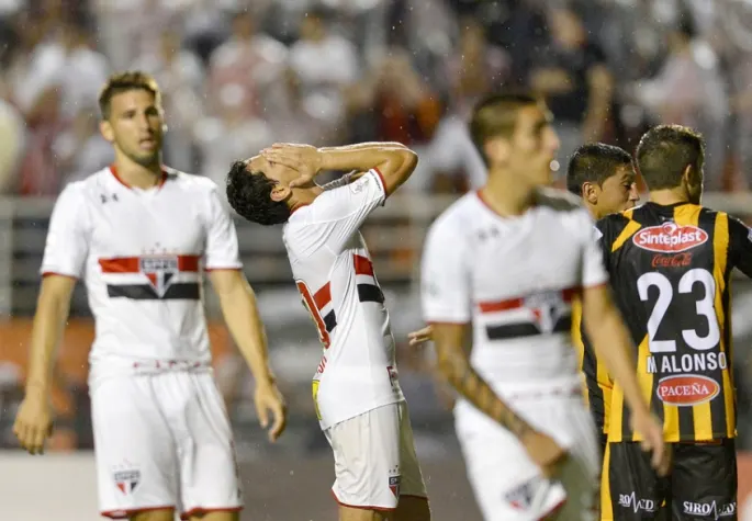 LIBERTADORES: São Paulo dá vexame e perde para o The Strongest na Libertadores