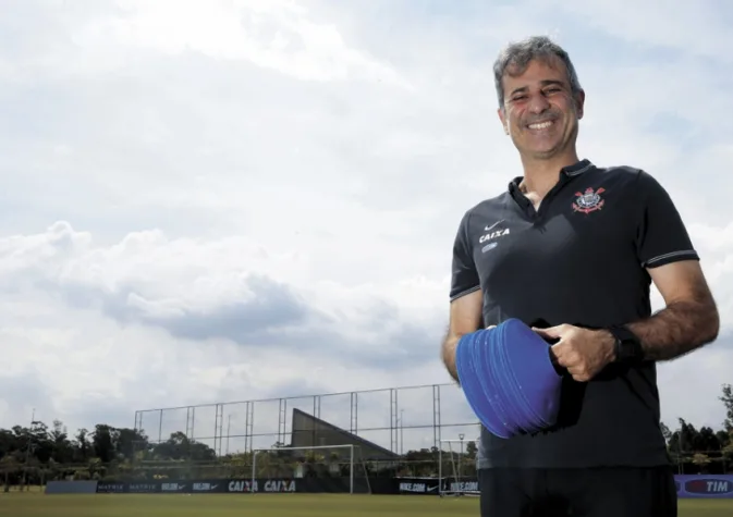 Seleção pode tirar mais um da comissão técnica do Corinthians