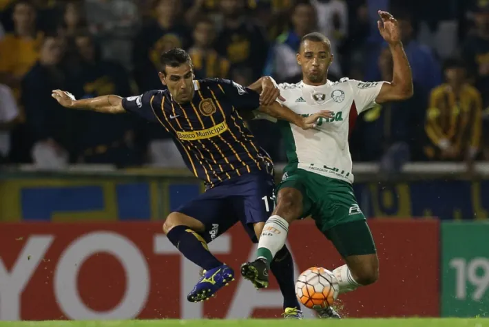 'Participação sofrível na Libertadores e a crise no futebol brasileiro'