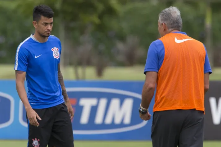 Diretoria e Tite falam com Lucca, e Corinthians confia em permanência