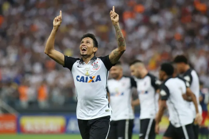 Marquinhos Gabriel e Lucca devem assinar com Corinthians na segunda