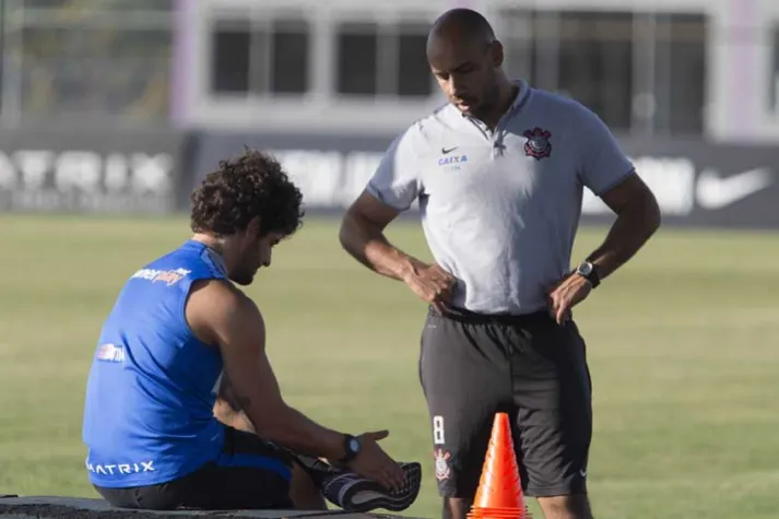 Dirigente do Corinthians diz que se surpreendeu com o que ouviu de Pato