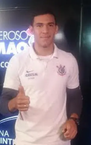 'Querido' pela torcida do Corinthians, Balbuena elogia e pede apoio a Pato