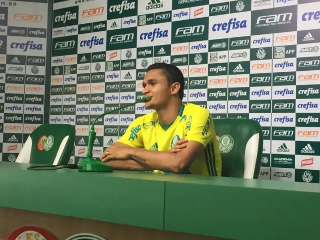 Erik não se vê disputando vaga com Gabriel Jesus: 'Prefiro jogar com ele'