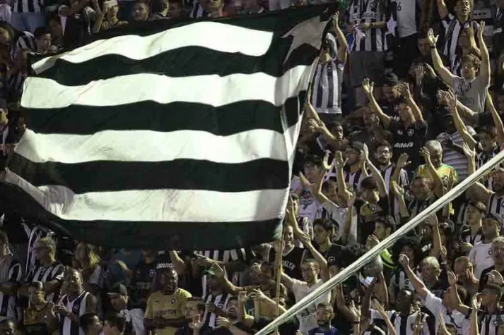 Ingressos seguem à venda para jogo entre Botafogo x Corinthians, na Ilha