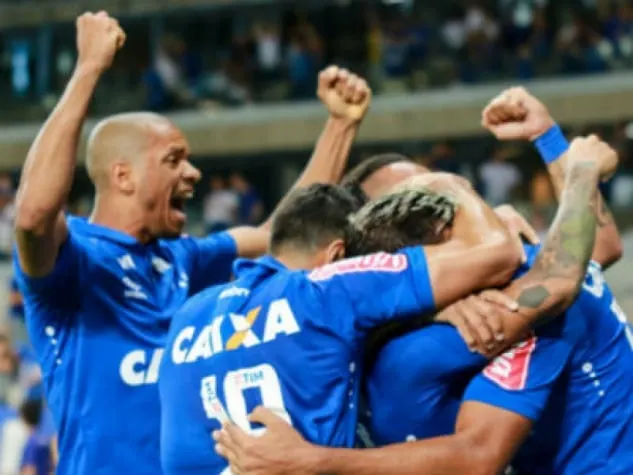 Diante do Palmeiras, Cruzeiro busca igualar  melhor série no Brasileirão