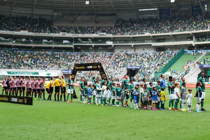 Loja do Palmeiras faz ação pelo Dia Internacional da Síndrome de Down