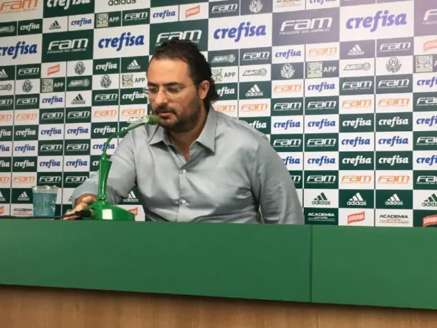 Mattos diz que afastou Felipe Melo para evitar algo pior: 'Não dava mais'