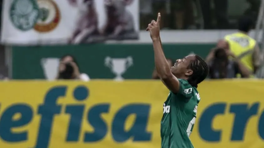 Palmeiras vence outro Choque-Rei no Allianz Parque e afunda o São Paulo