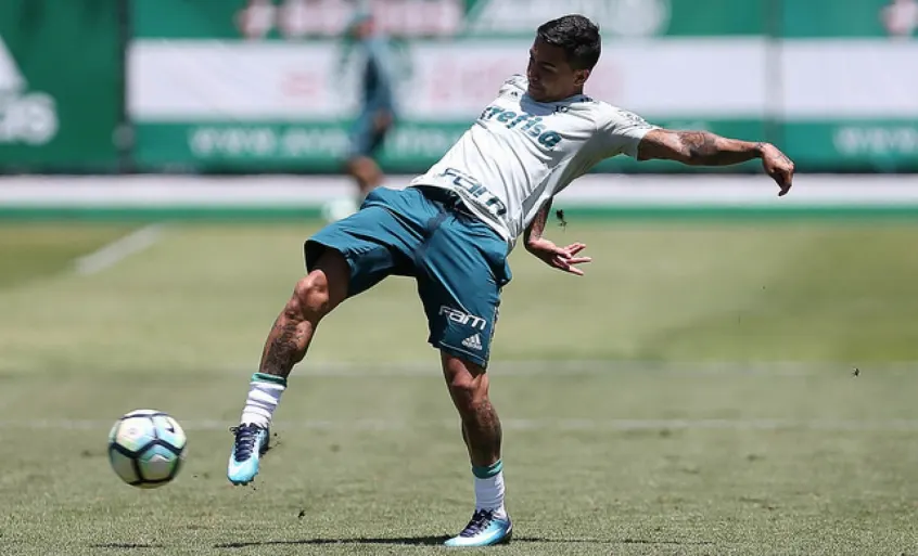 Com portões fechados, Palmeiras esboça time que jogará o Dérbi