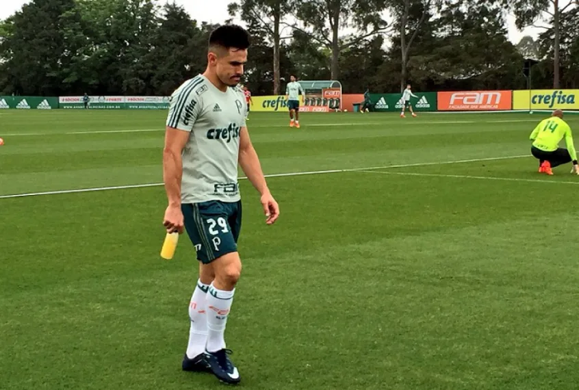 Já sem Mina e Borja, Palmeiras faz testes com Willian para o jogo de 4ª