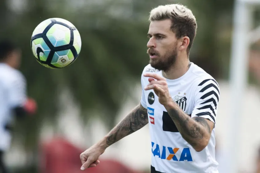 Palmeiras notifica Santos e fica próximo de assinar com Lucas Lima