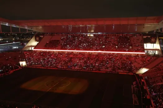 Com rap e luzes, Corinthians elabora programação especial para amistoso