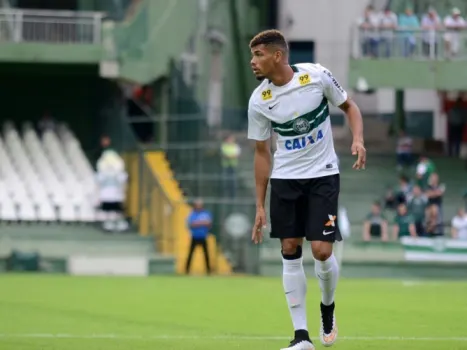 Palmeiras fecha com Juninho e o espera em São Paulo para exames