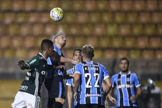 Roger critica calendário brasileiro e elogia Palmeiras: 'Bola parada bem executada'