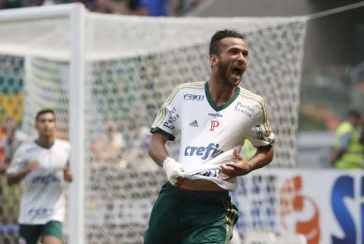 Palmeiras traz Leandro Pereira sem custos e ainda tem dinheiro a receber