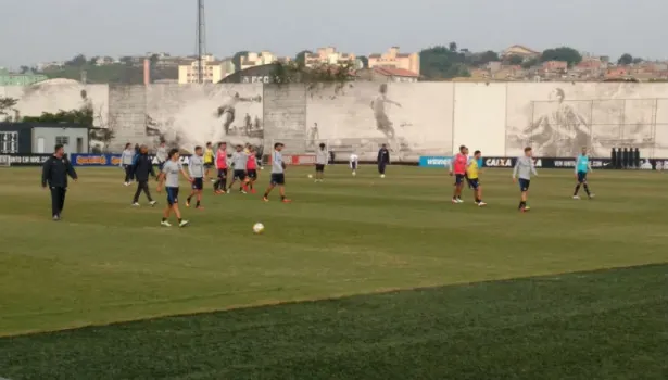 Corinthians implanta 'novidade' e só definirá escalação em treino fechado