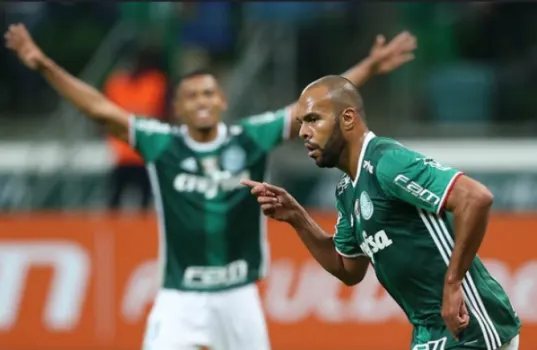 Alecsandro faz 100º gol no Brasileiro e se emociona por Chapecoense